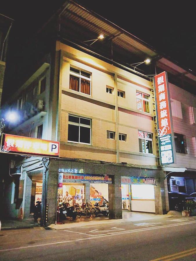 Holiday Business Hotel Taitung Ngoại thất bức ảnh